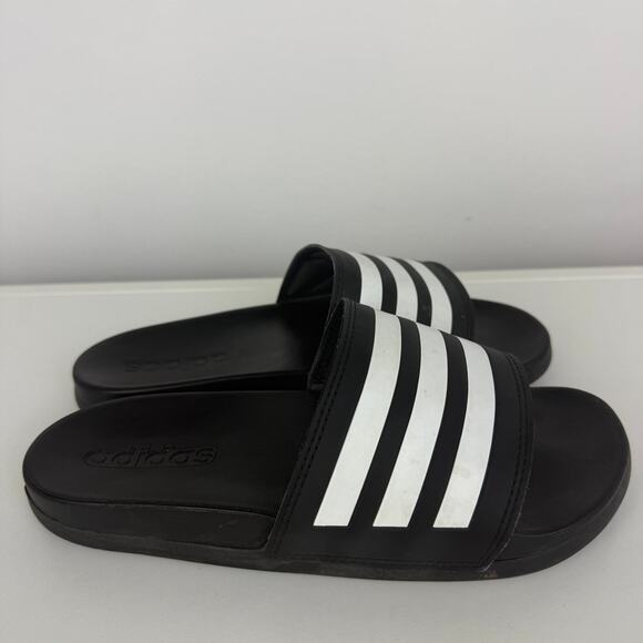 adidas Other - Adidas Unisex Adilette Comfort Casual Core Black/White Slide Sandals US 5M 7W